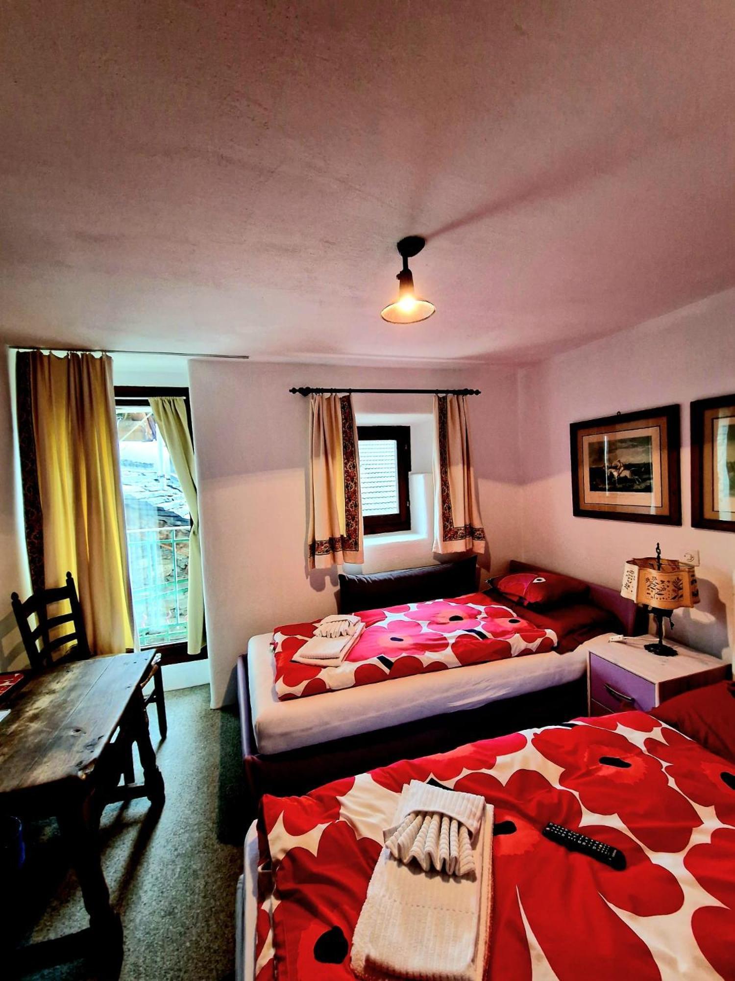 Hotel Soazza Екстериор снимка